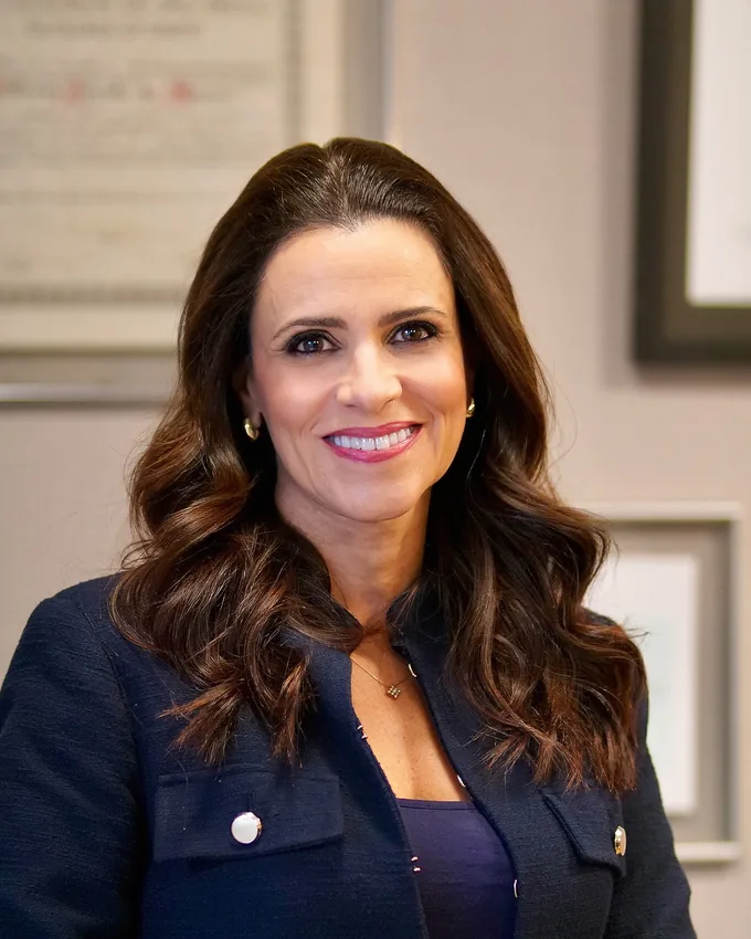 Dra. Camila Parolin de Albergaria Barbosa, sócia fundadora
